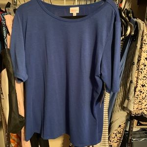 3XL BNWT. Blue Gigi LuLaRoe